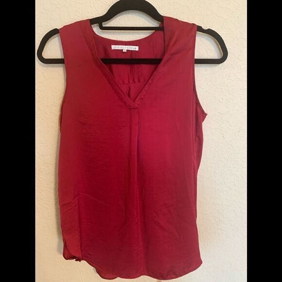 Violet + Claire Burgundy size S sleeveless top - Picture 1 of 9